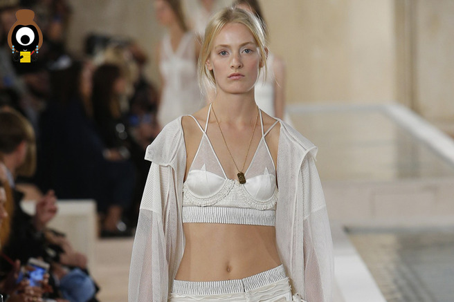 #SuzyPFW: Balenciaga � Wang leaves on a Romantic Note