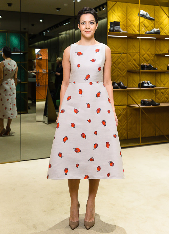 ������ ����������� � ������ Vika Gazinskaya �� �������� ������ Santoni � Crocus City Mall