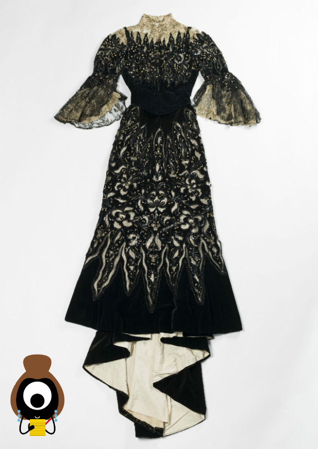 Atelier Versace: The Sport of Exposure