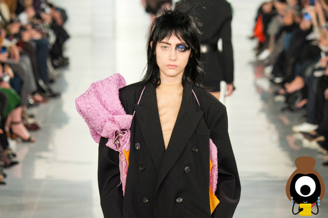 #SuzyCouture: Galliano moves towards the Margiela aesthetic