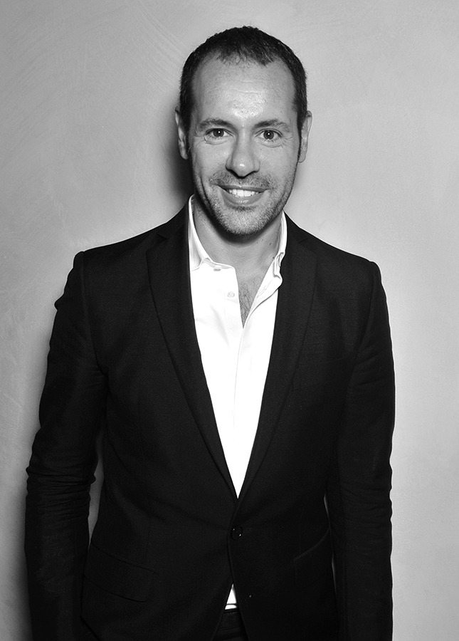 ������������ ��������� ������� ���� ����������� ��������� Salvatore Ferragamo