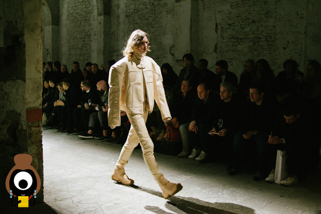 #CNILux: Juun.J � Futuristic And Gender-Fluid Menswear