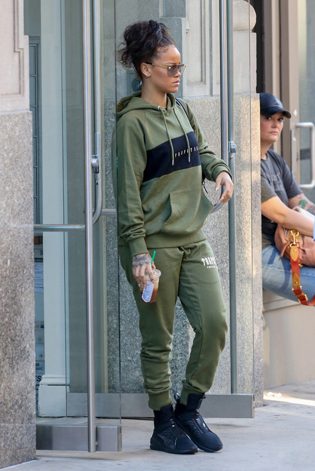 ������ � ���������� Fenty Puma by Rihanna � ���-�����