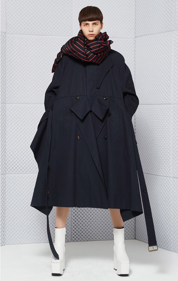 ���� ���: ���� Balenciaga