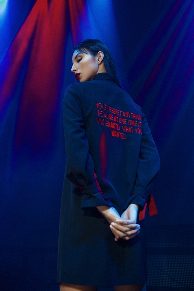 ������ � ���� ������� � ���������� ������� Shi-Shi