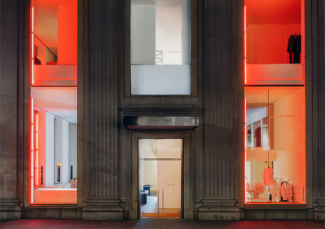 �������� ����������� ���� ������� � ���-�������� ������ Calvin Klein