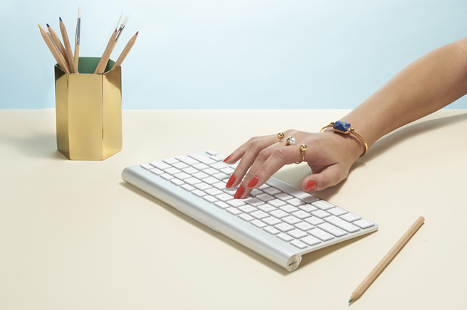 ����� � ������ ��������� Ringly ������ � � ������