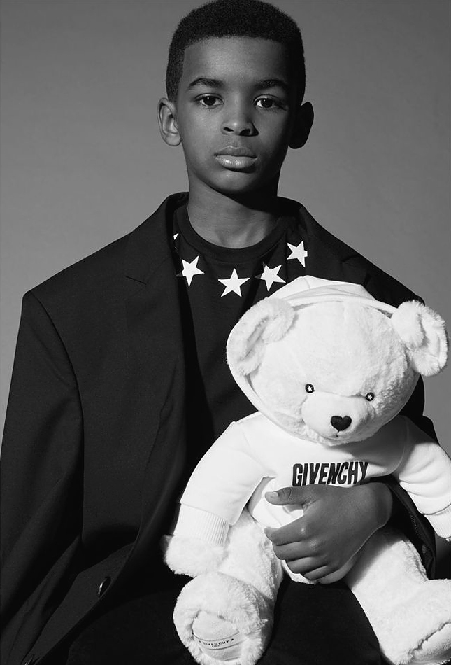 ������ ������ �� ������� ����� Givenchy