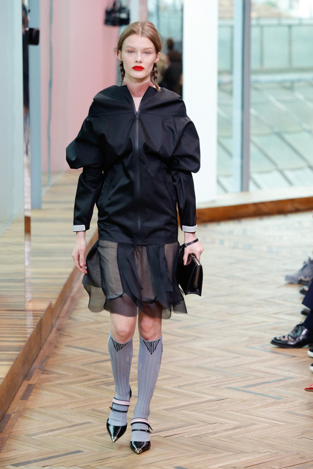 �� ������ � �������: ���� �������� ������� � ������� ����� Prada resort 2018