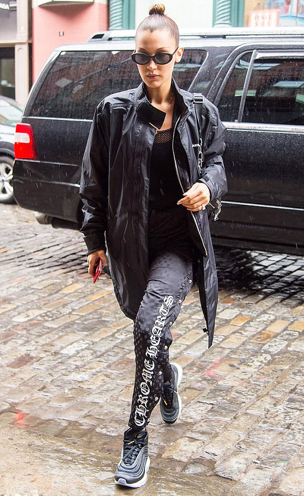 ����� ����� � ������ Chrome Hearts x Bella � ���������� Nike � ���-�����