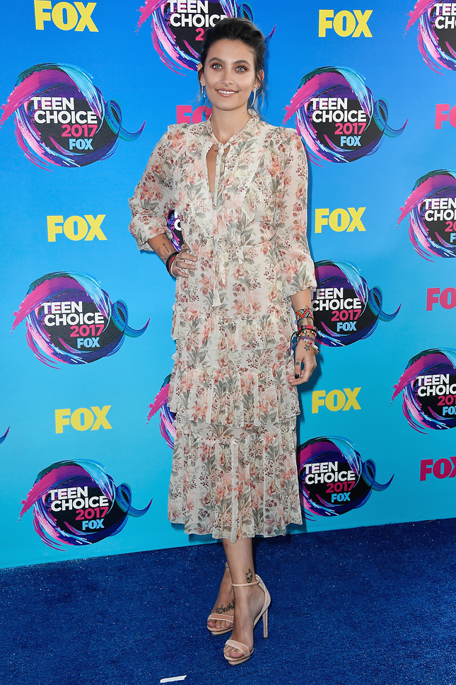 ����� ������� � Zimmermann �� ��������� Teen Choice Awards 2017