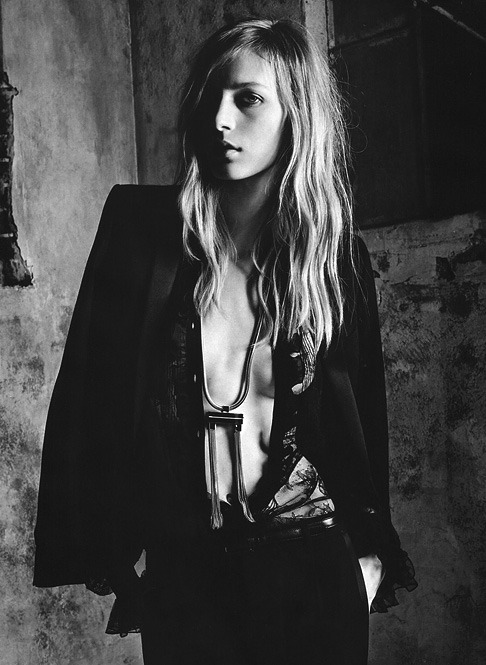 ������� Saint Laurent Paris �����/���� 2013