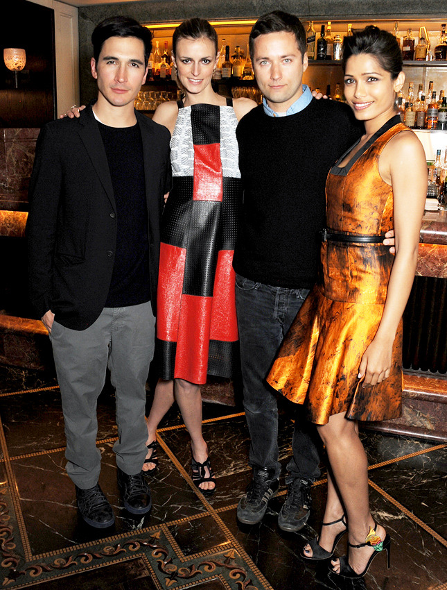 ������ ��������, ������� �����, ���� �������� � ����� ����� �� ����� Net-A-Porter � ����� Proenza Schouler