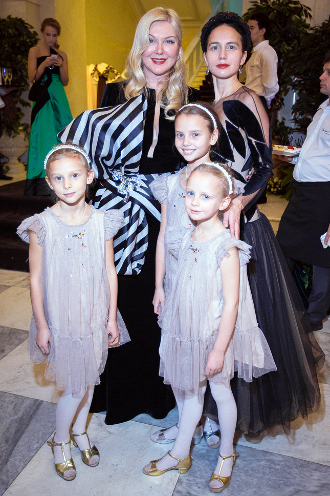 ���� ����� � ����� ������� � �������� �� ��������� ����� ���� Yanina