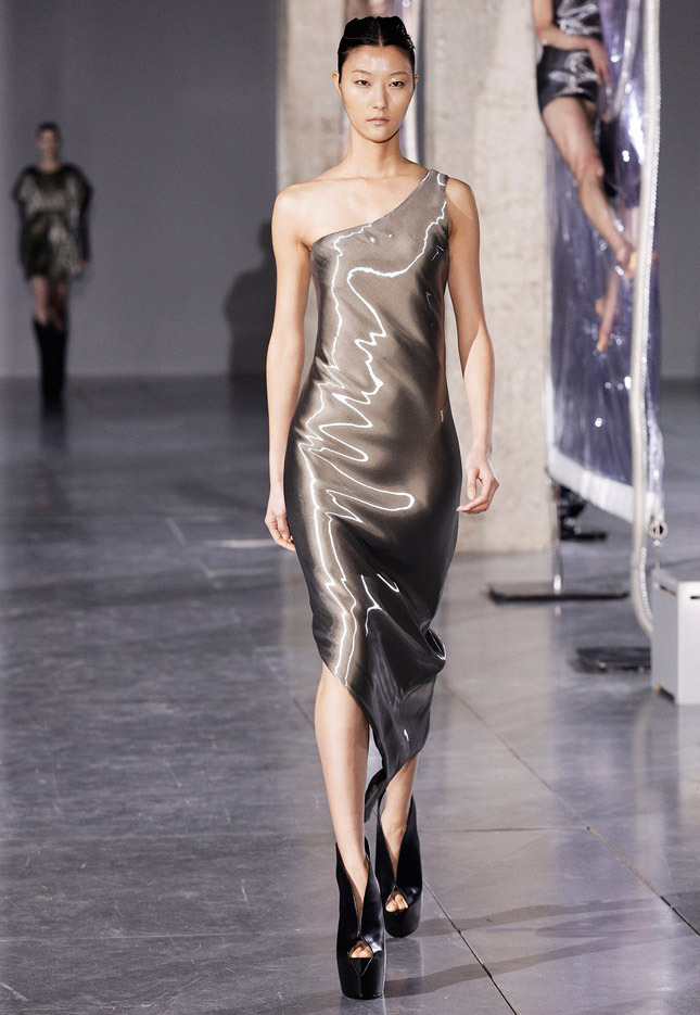 Iris van Herpen �����-���� 2014/15